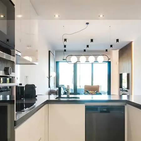 Luxury With Private Hot Tub By Poniente Appartement