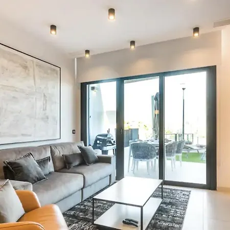 Apartment Luxury With Private Hot Tub By Poniente *
